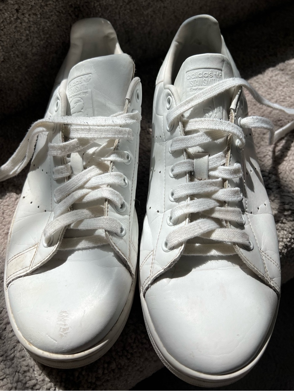 adidas Stan Smith Original Cloud White Sneakers Men’s 10.5 / Women’s 11.5 FX5500